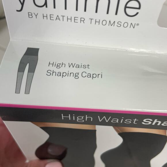 Yummie Heather Thomson In Shapes High Waist Shaping Capri M/L Nude NEW - Picture 3 of 5